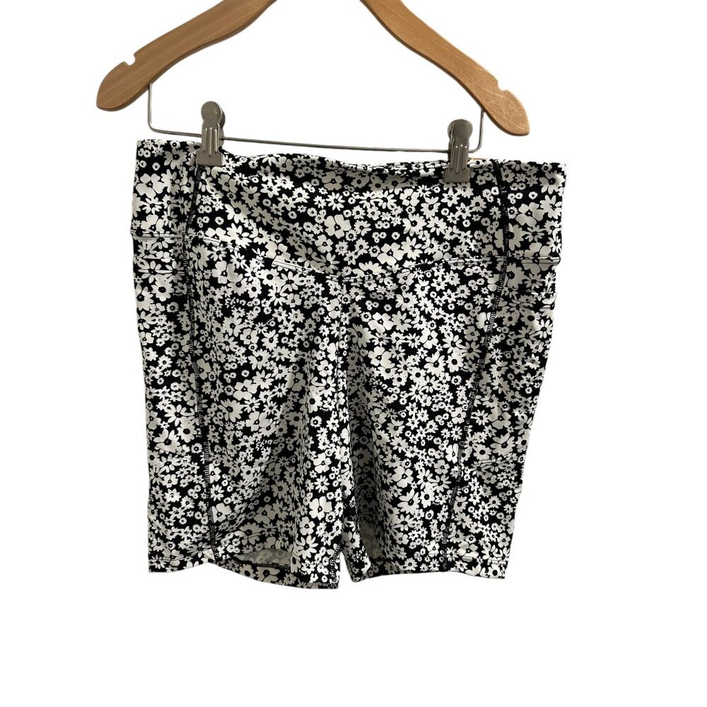 ✌️ 2/$40 ✌️ Pink Active Ultimate High Waist  Bike Short XL Black & White Floral